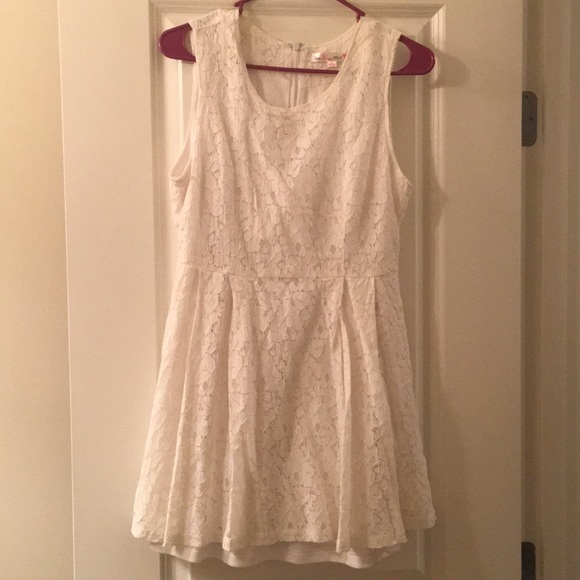 Dress - Picture 1 of 1